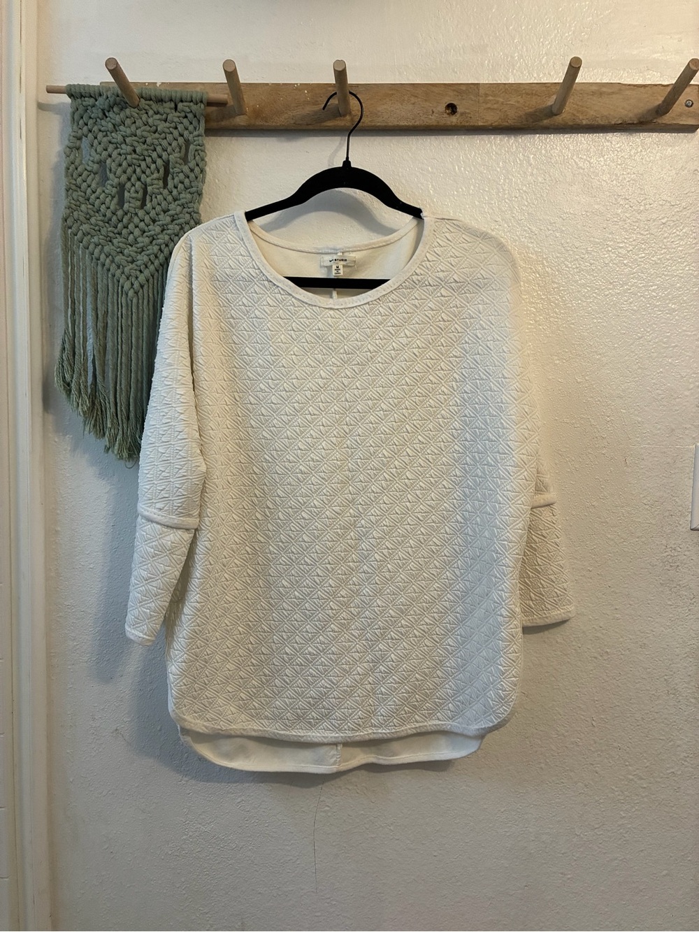Max Studio Cream Quilted Crewneck Sweater